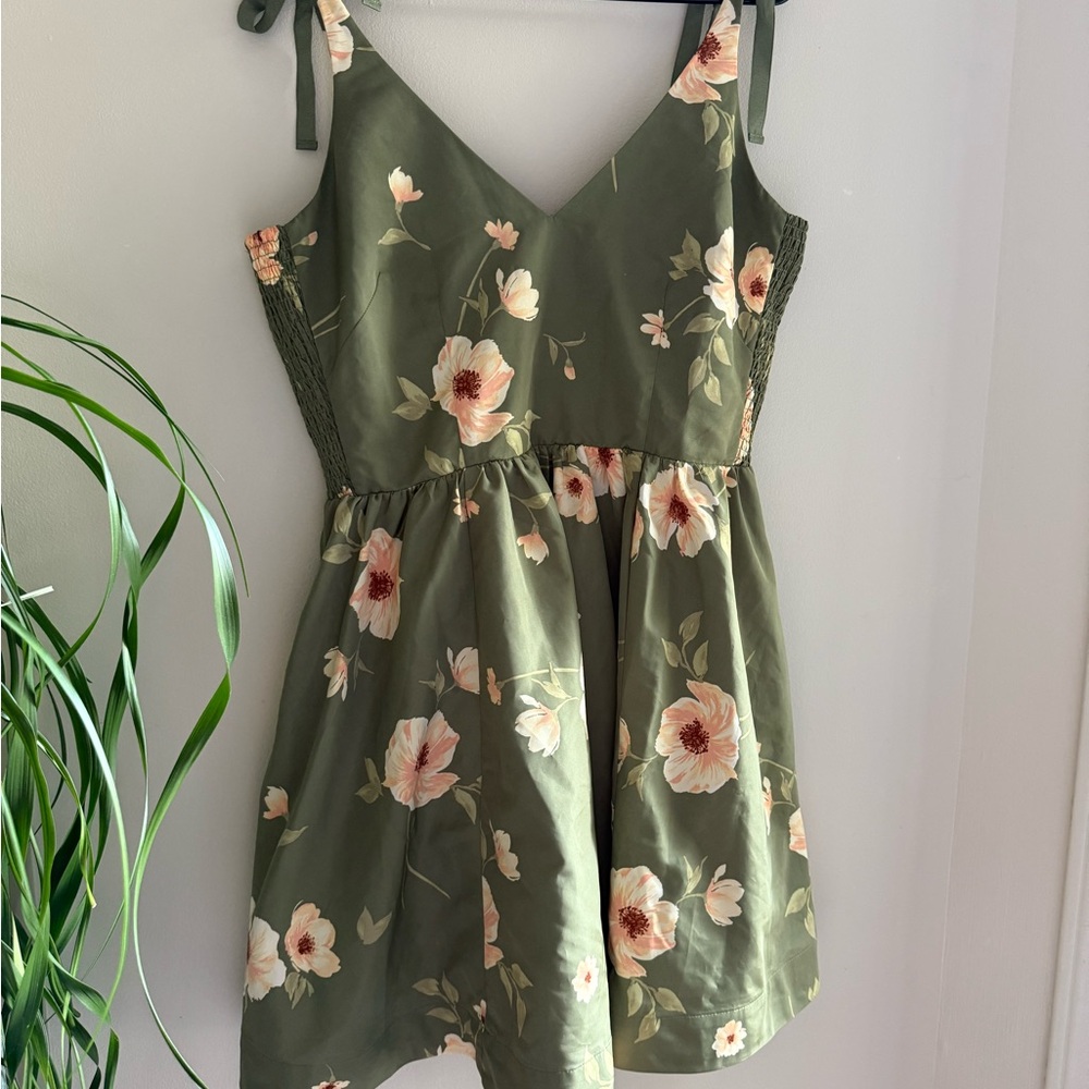 Old Navy Green Floral Fit & Flare Dress